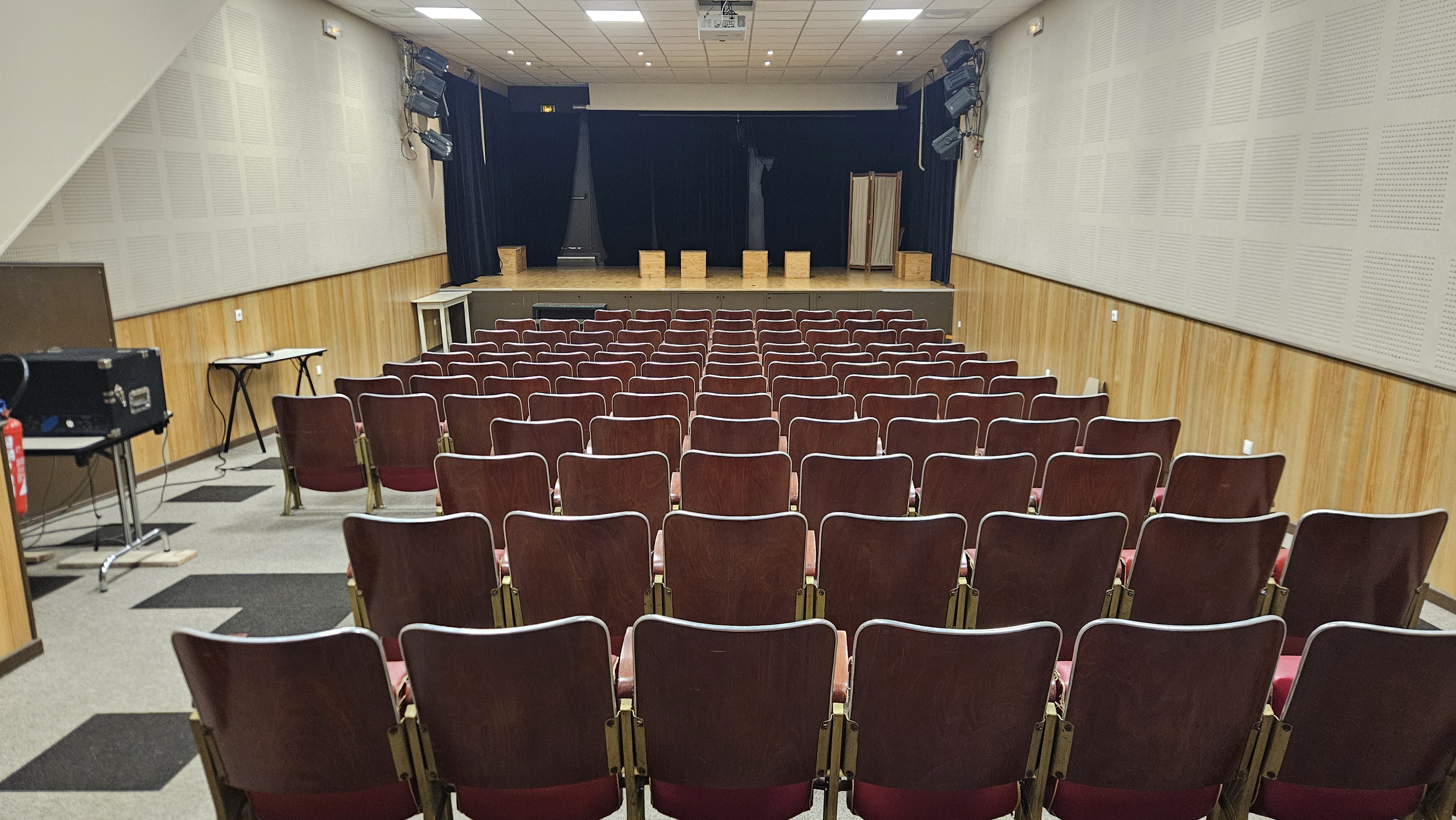 2 - Salle PHILIBERT